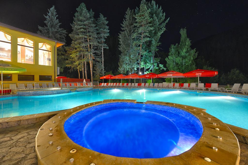 Balkan Hotel Chiflik Exterior foto